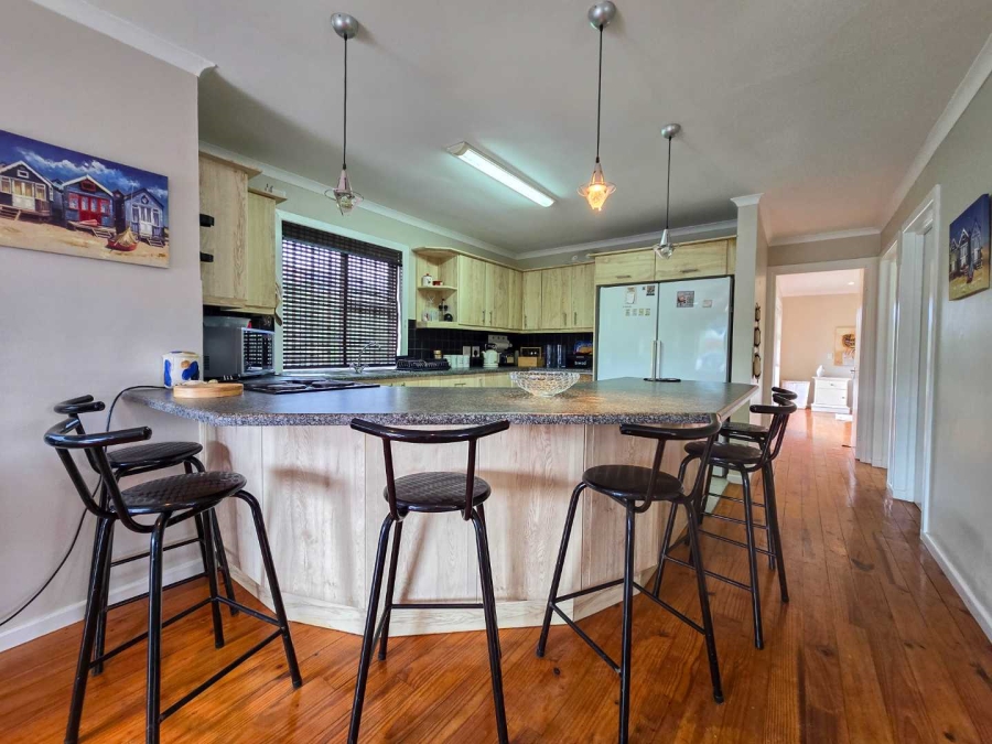 6 Bedroom Property for Sale in Nature On Sea Western Cape